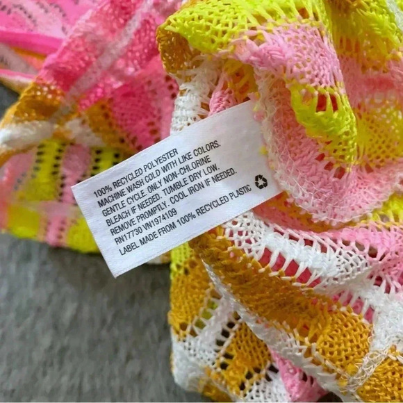 Crochet Knit Crop Tank Top - Picture 9 of 11